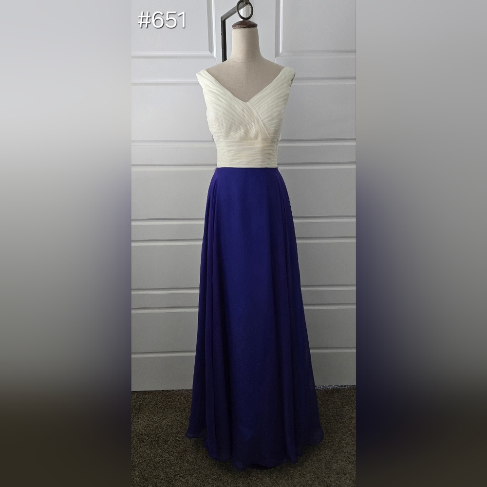 Cream & Blue A-line Sleeveless Prom Dress